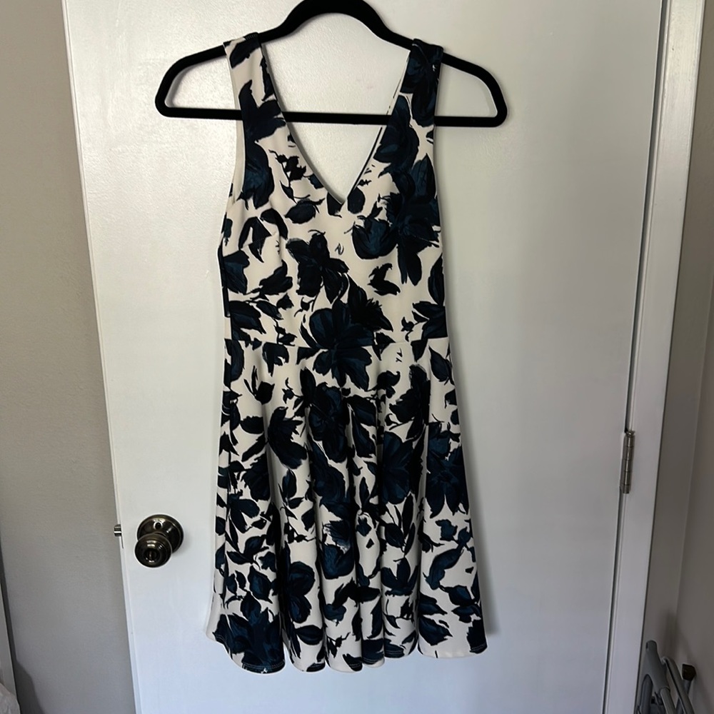 V neck dress. Aqua. Size S